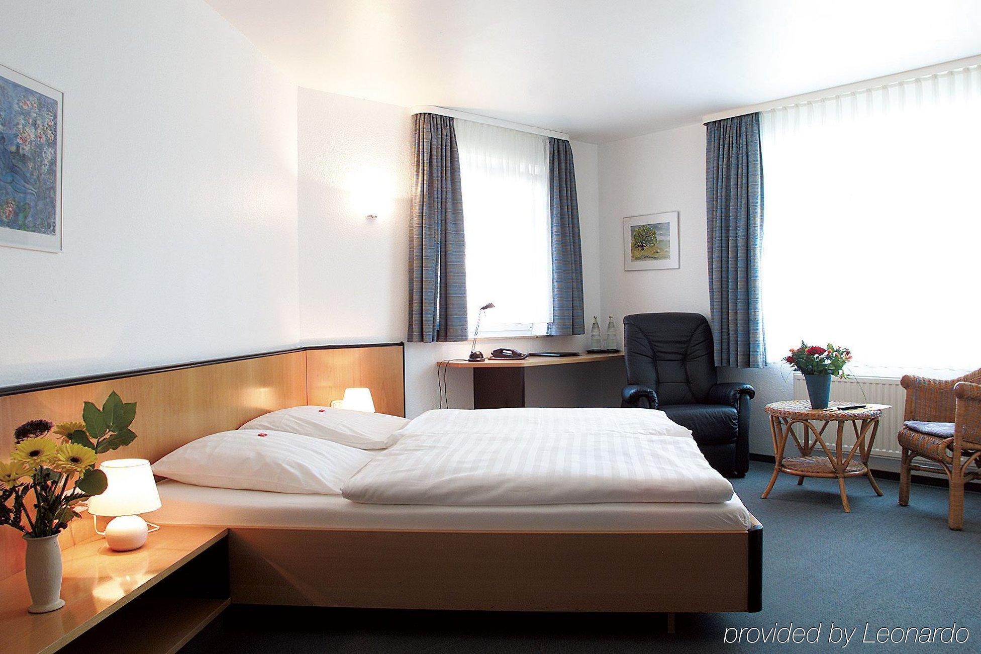 Hotel Am Braunen Hirsch Celle Room photo