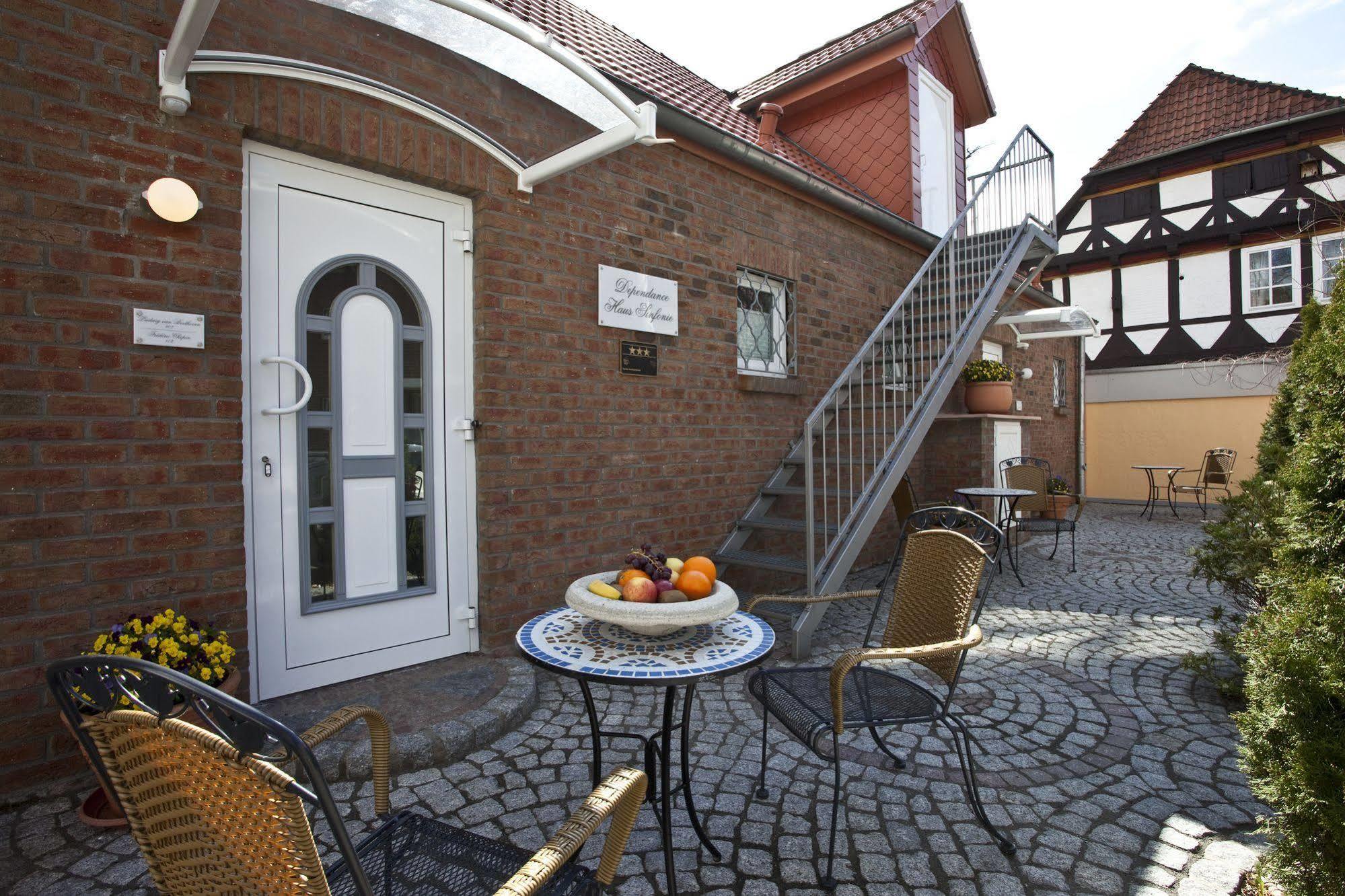 Hotel Am Braunen Hirsch Celle Exterior photo